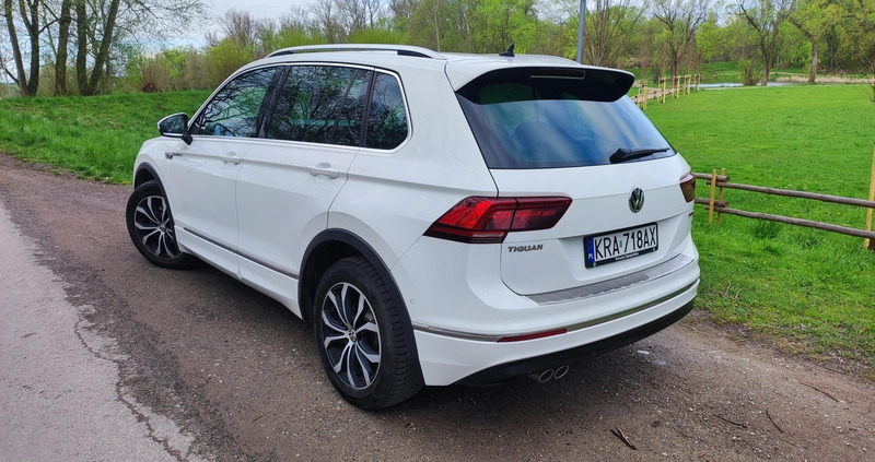 Volkswagen Tiguan cena 108900 przebieg: 180000, rok produkcji 2019 z Kraków małe 379